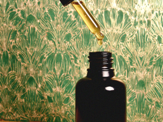 Maximize Hydration: How to Use a moisturizer oil for face